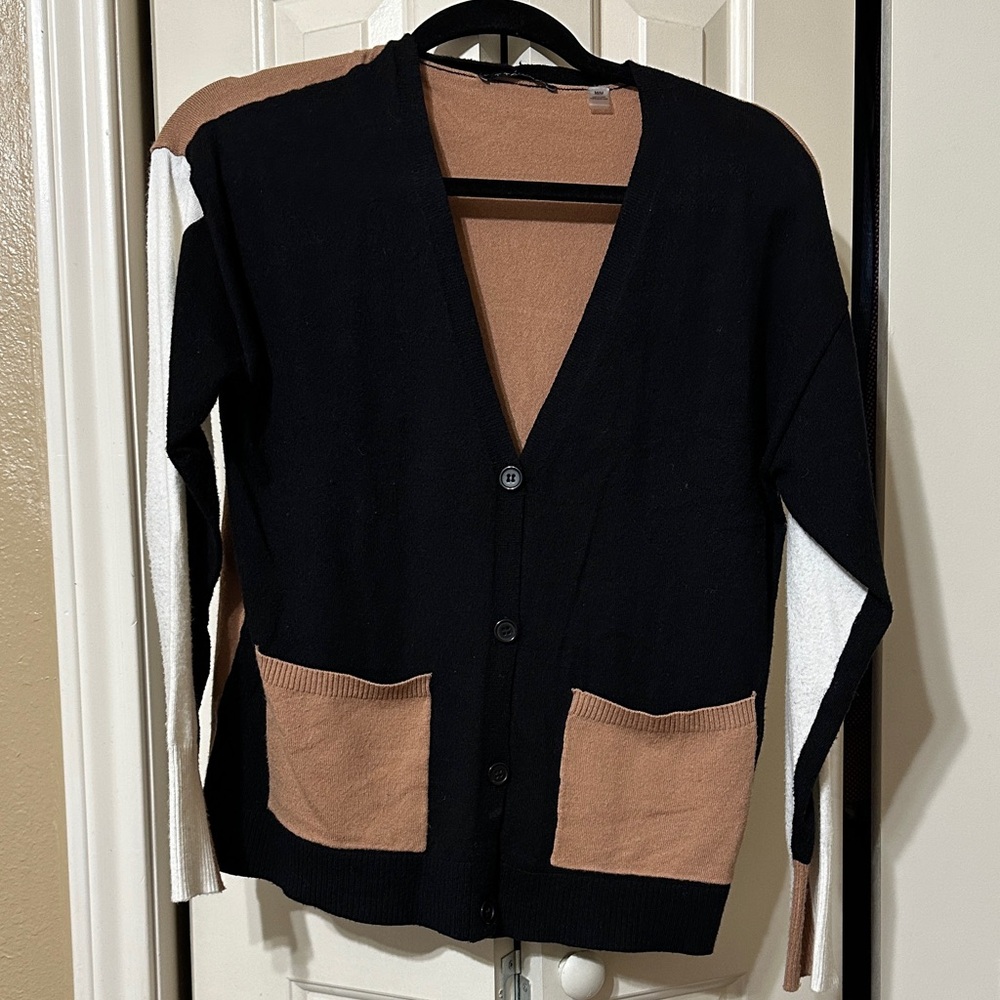 T Tahari Black and Tan Cardigan